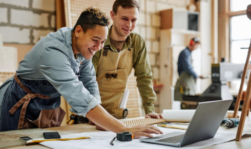 Business Automation tools ka use small businesses me